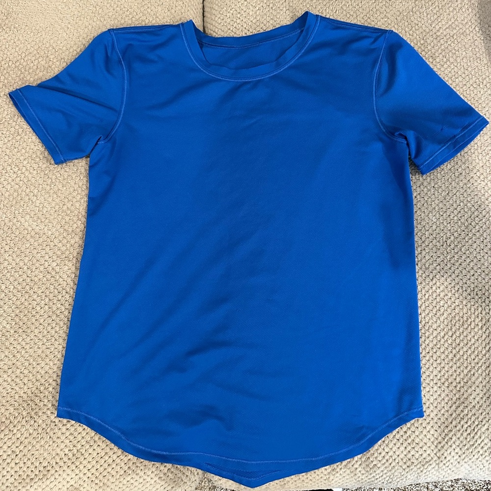 Lululemon T-shirt size 0